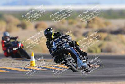 media/Nov-06-2023-Moto Forza (Mon) [[ce023d0744]]/3-Intermediate Group/Session 5 (Turn 4)/